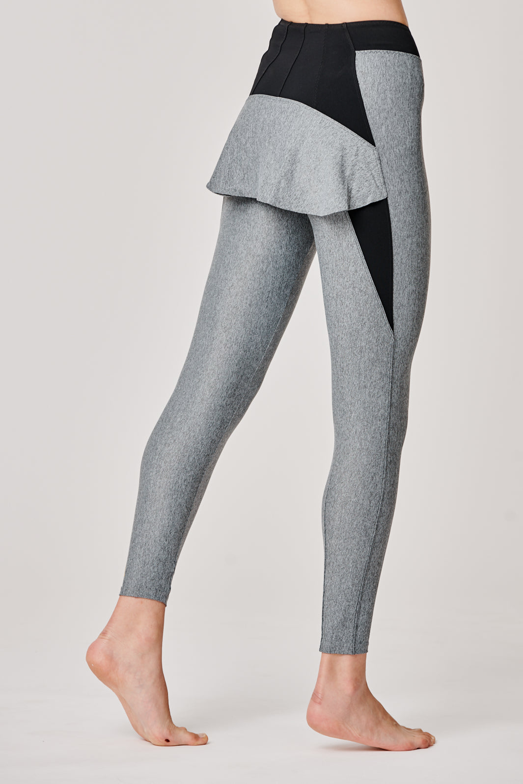 Women's grey skirted leggings high waist w/ black fabric