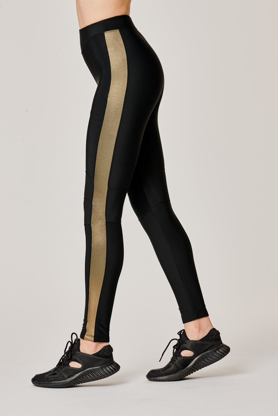 Every Step Of The Way Thick Fleece Leggings- Black – The Pulse Boutique